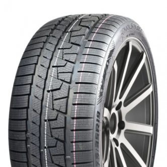 Royal Black ROYAL WINTER UHP 235/50 R19