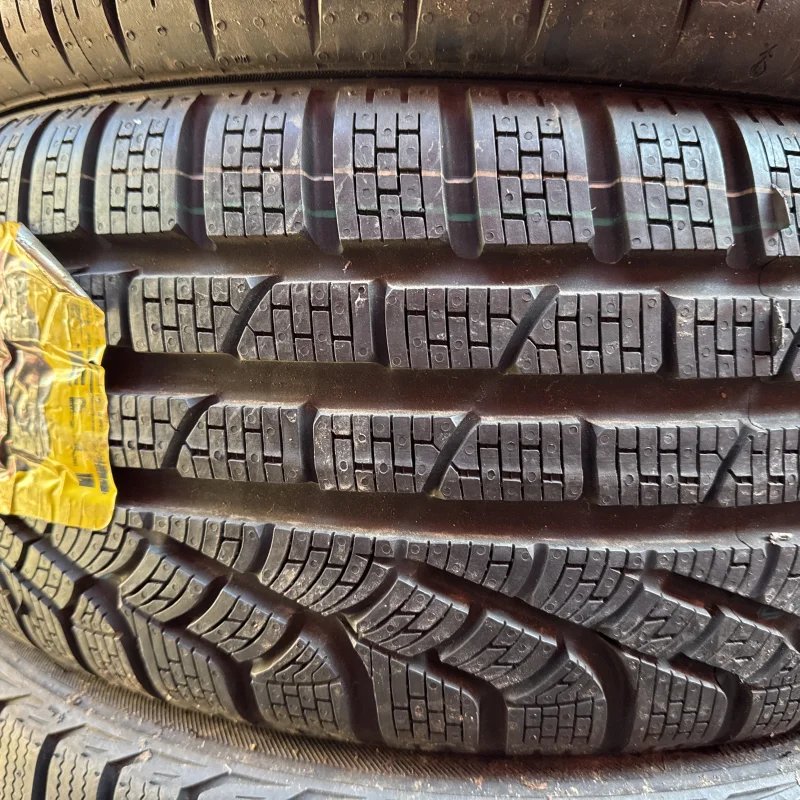Pirelli WINTER 210 SOTTOZERO SERIE II 225/45 R17