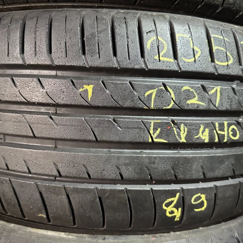 Kumho CRUGEN HP71 235/55 R18