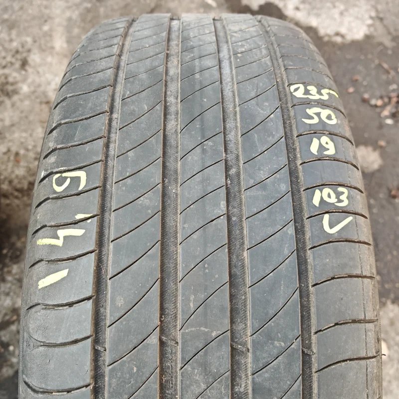 Michelin Primacy 4 235/50 R19