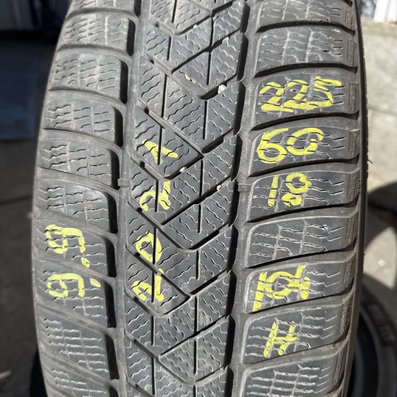 Pirelli Sottozero 3 225/60 R18